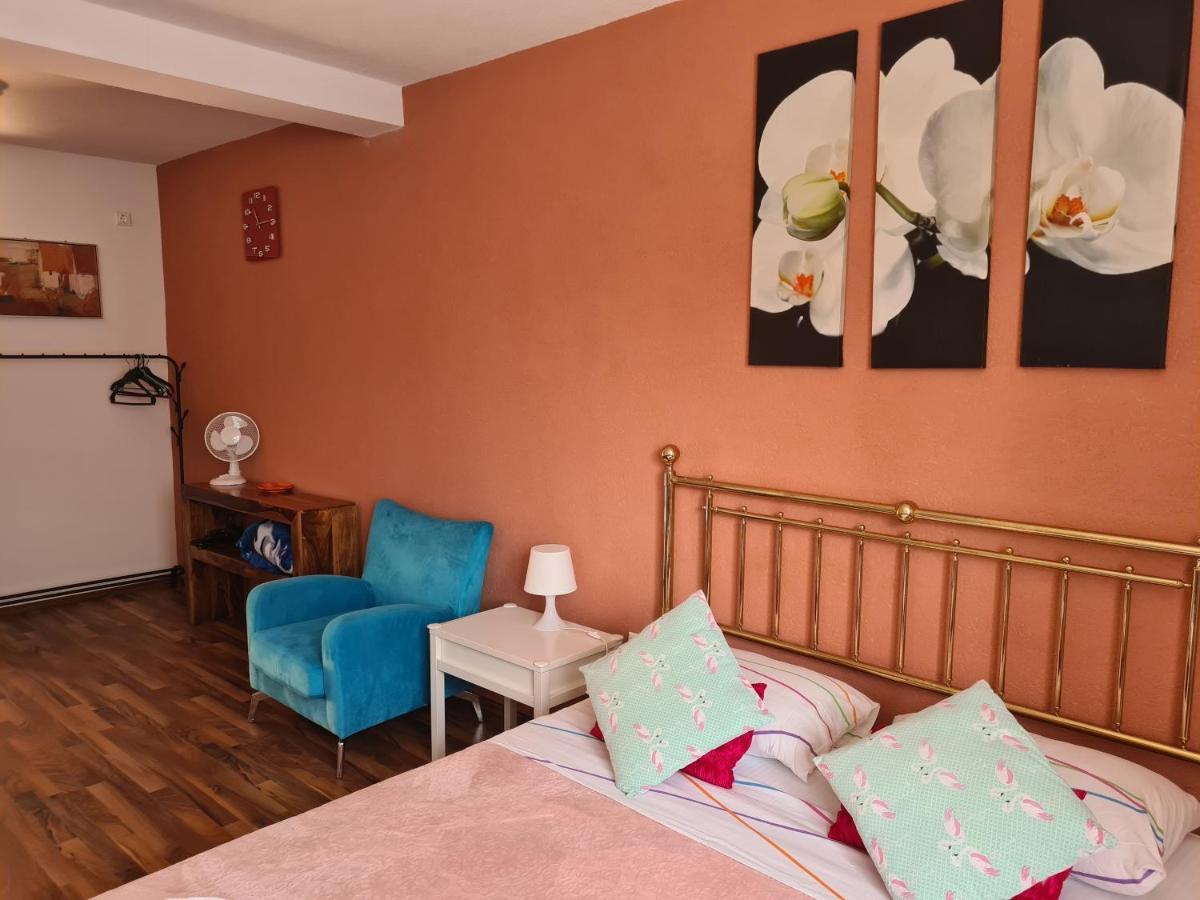 Luca'S Studio 3 ,Close To Therme Bucharest, Airport Otopeni Balotesti Eksteriør billede
